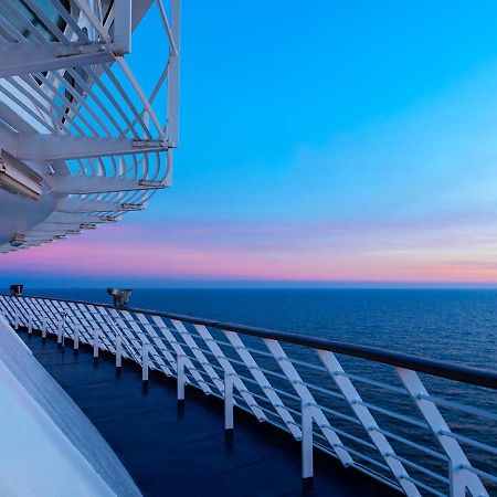 Отель Viking Line Ferry Gabriella - One-Way Journey From Helsinki To Stockholm Экстерьер фото